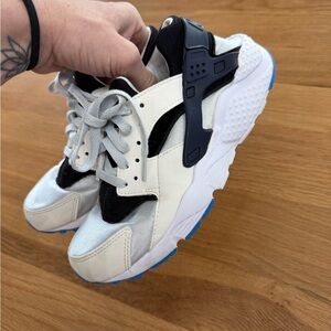 Nike Huarache White, Black & Blue Athletic Sneakers